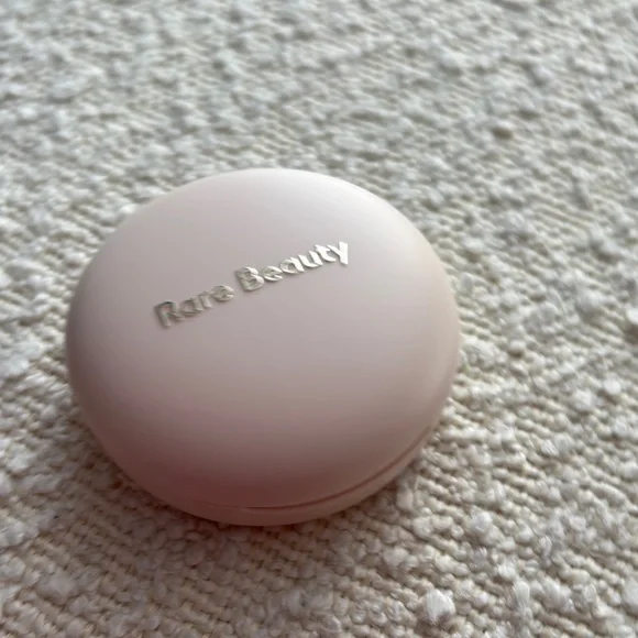 Rare Beauty Joy Powder Blush - Picture 2 of 4
